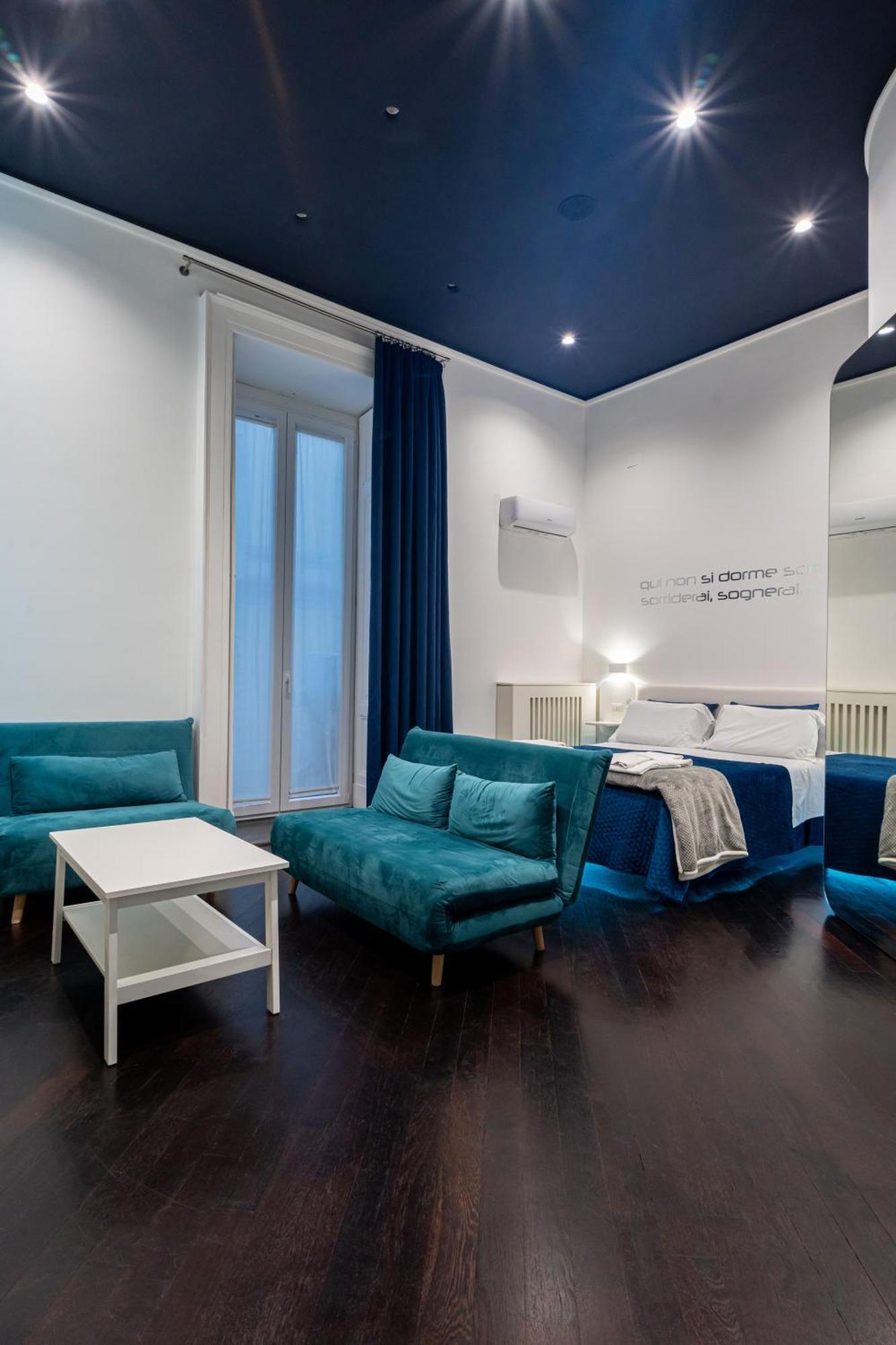 Bed and Breakfast Skyhouse Duomo Neapol Zewnętrze zdjęcie