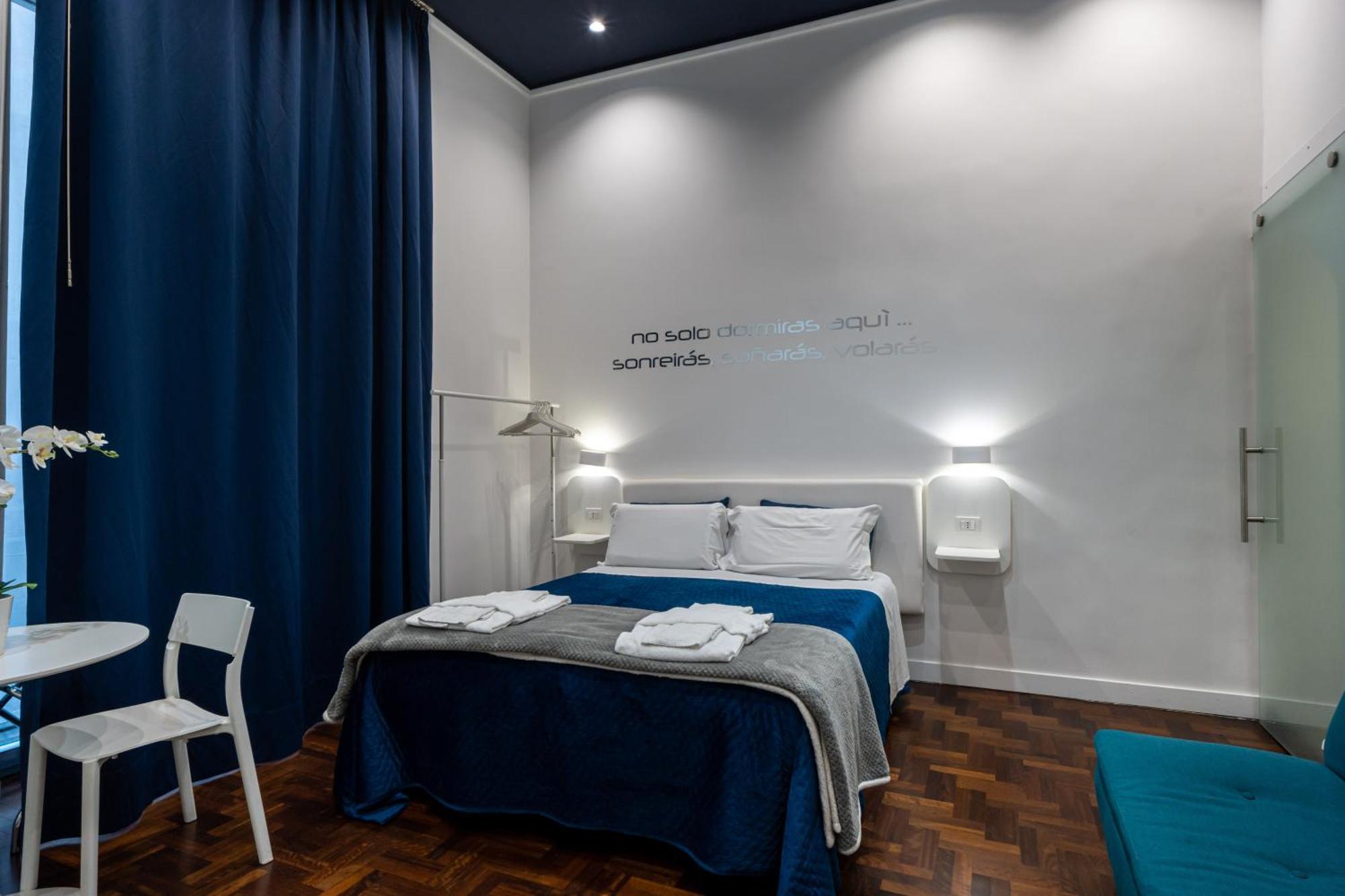 Bed and Breakfast Skyhouse Duomo Neapol Zewnętrze zdjęcie