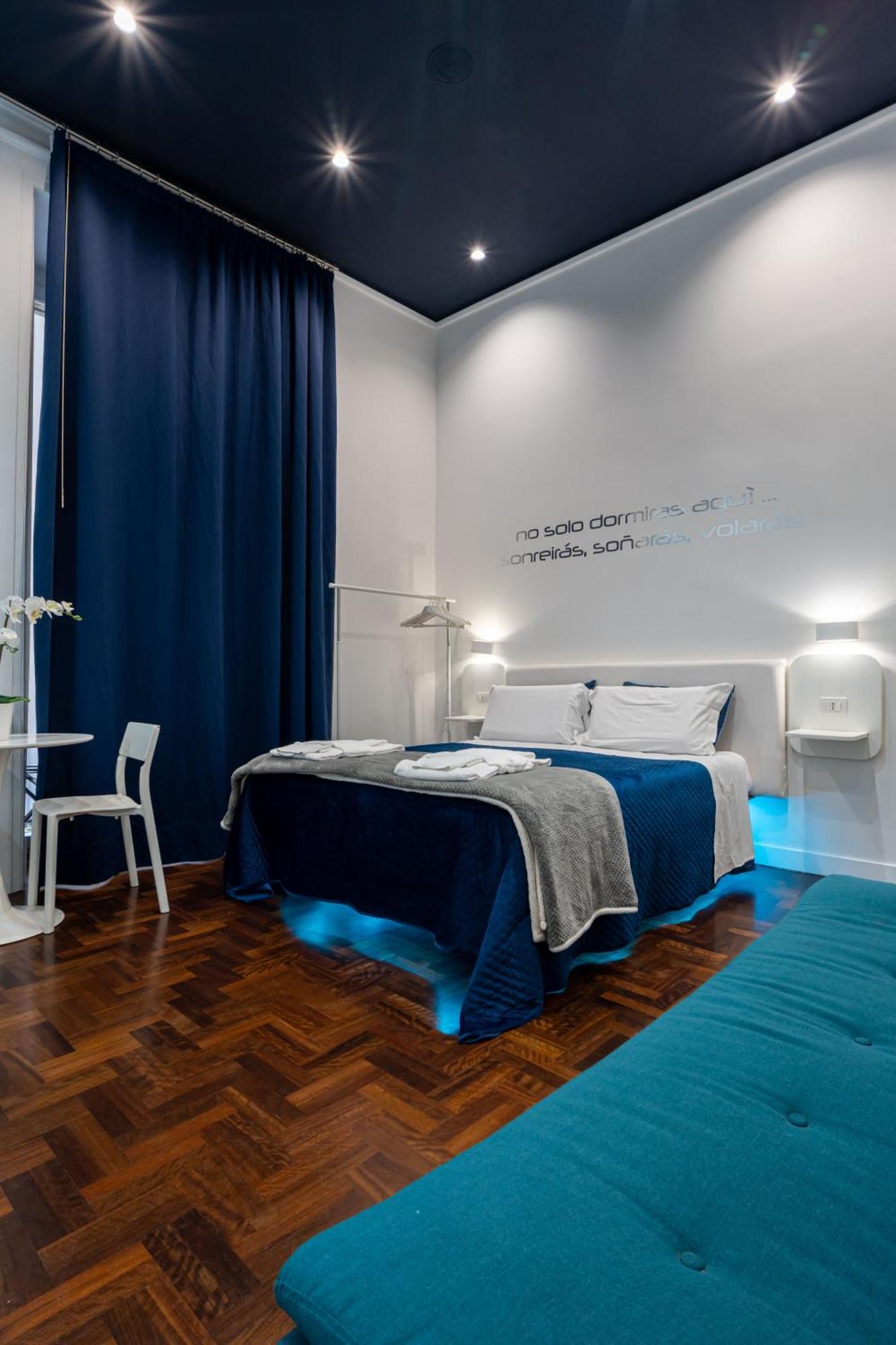 Bed and Breakfast Skyhouse Duomo Neapol Zewnętrze zdjęcie