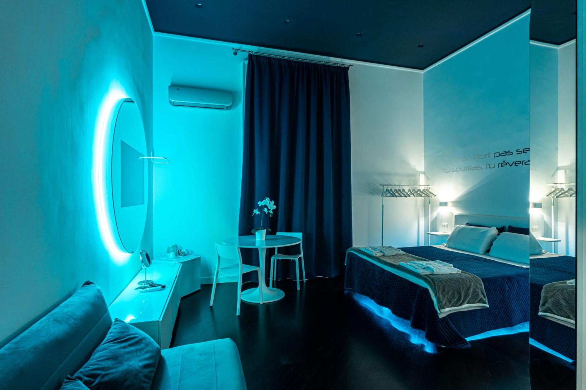 Bed and Breakfast Skyhouse Duomo Neapol Zewnętrze zdjęcie
